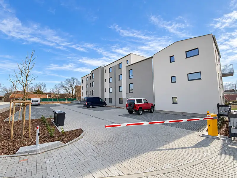 Prodej garážového stání 13 m², Horoměřice – náhled fotky 2