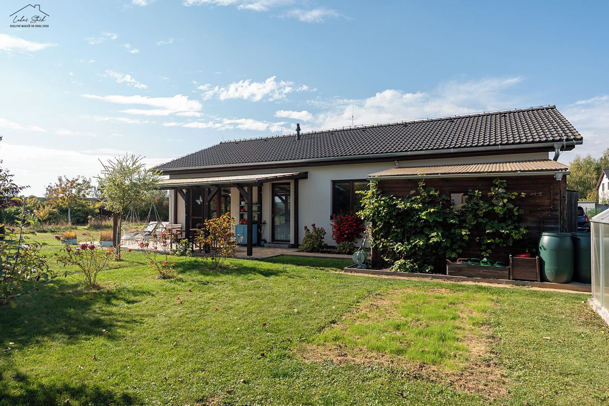 Prodej rodinného domu 99 m², pozemek 1071 m², Křenice – fotka 1 z 3