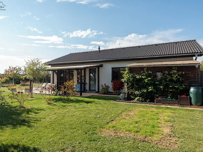 Prodej rodinného domu 99 m², pozemek 1071 m², Křenice – náhled fotky 1