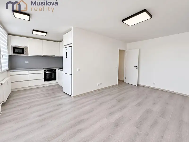 Prodej bytu 2+1 66 m², Osek – náhled fotky 1