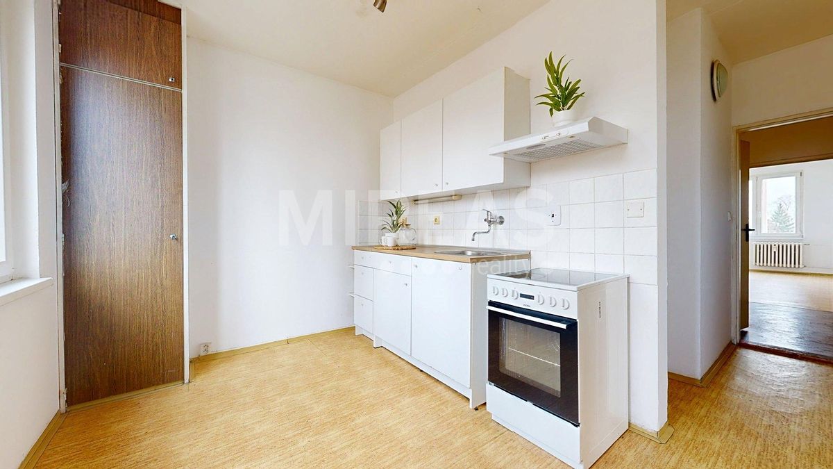 Prodej bytu 2+1 60 m², Milovice – fotka 1 z 3