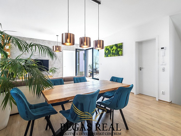 Квартира 4+kk на продаж, 113 м² (4 з 22)
