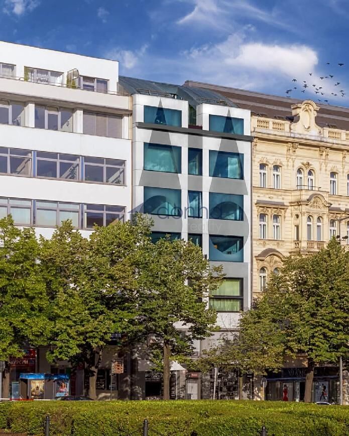 Pronájem kanceláře 326 m², Praha – fotka 1 z 3