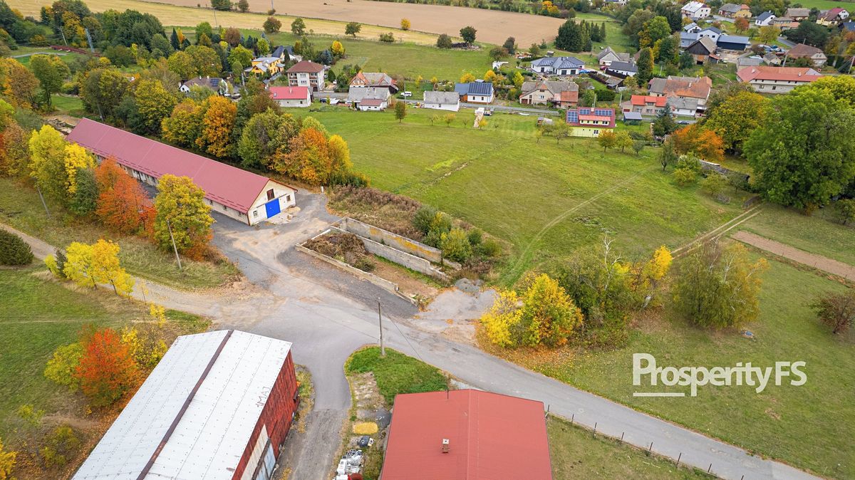 Prodej komerčního pozemku 834 m², Rovečné – fotka 1 z 3