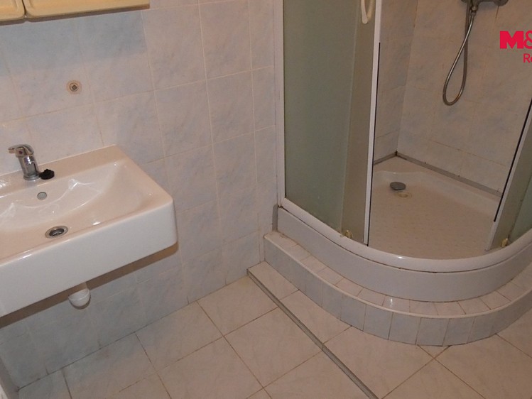 Квартира 1+kk в оренду, 45 м² (7 з 9)