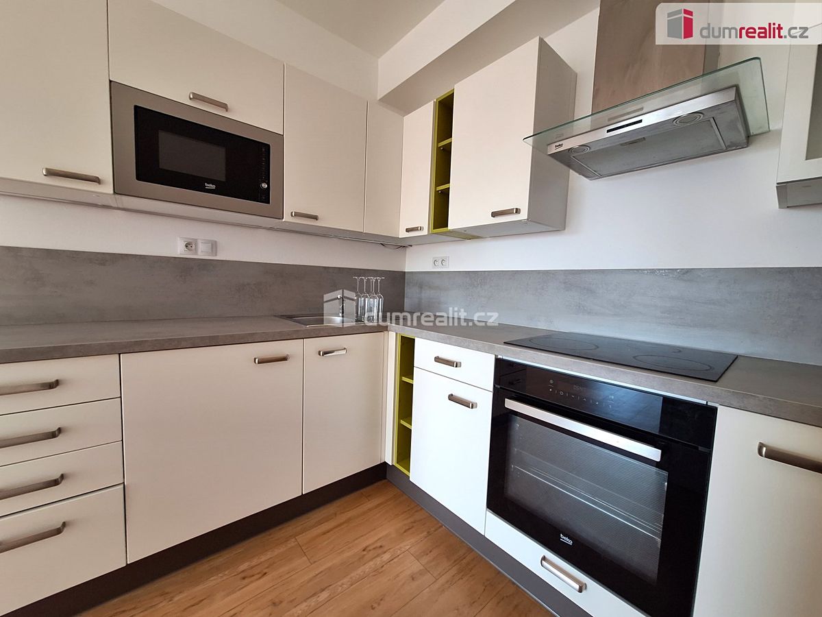 Pronájem bytu 2+kk 63 m² – fotografie 4