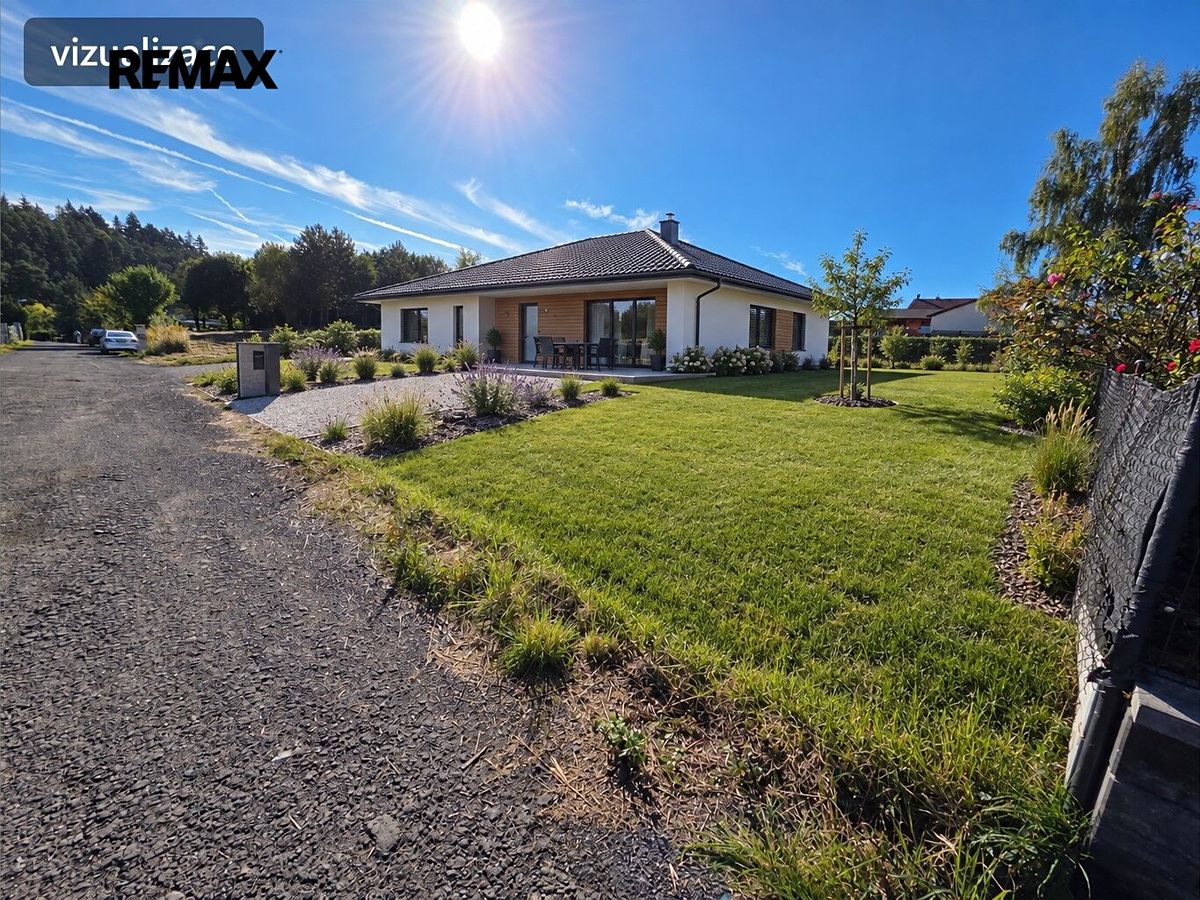 Prodej stavebního pozemku 1000 m², Březí – fotka 1 z 3