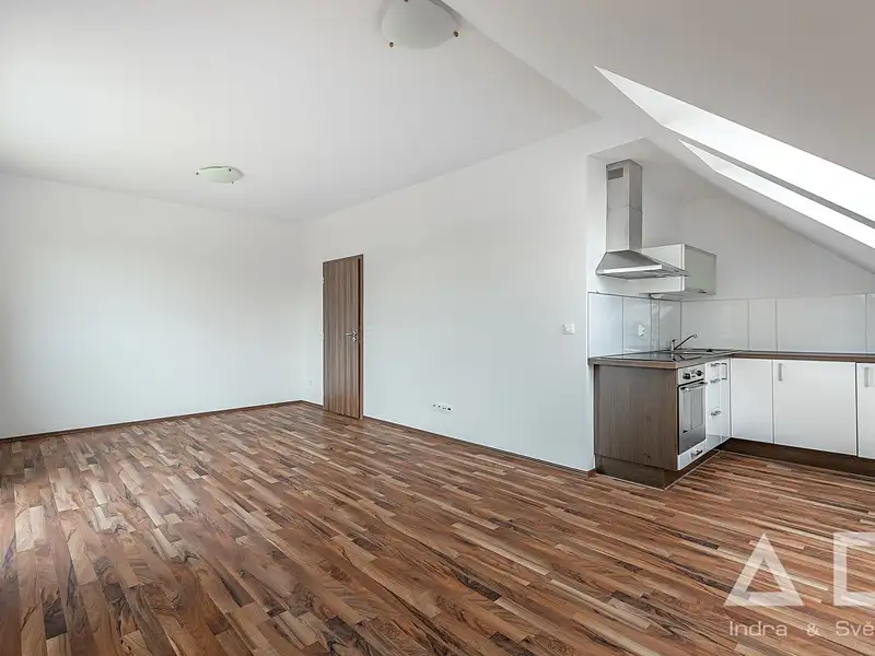 Prodej bytu 1+kk 36 m², Praha – náhled fotky 3