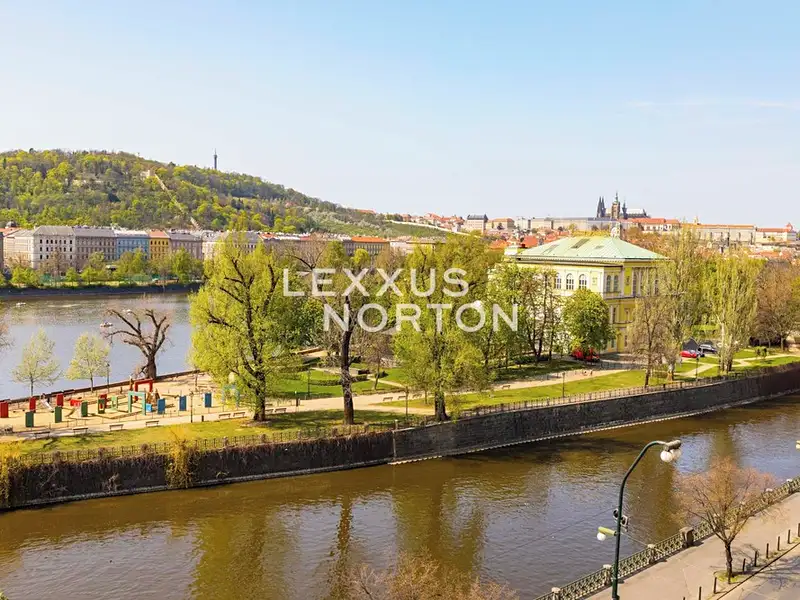 Prodej bytu 4+1 133 m², Praha – náhled fotky 2
