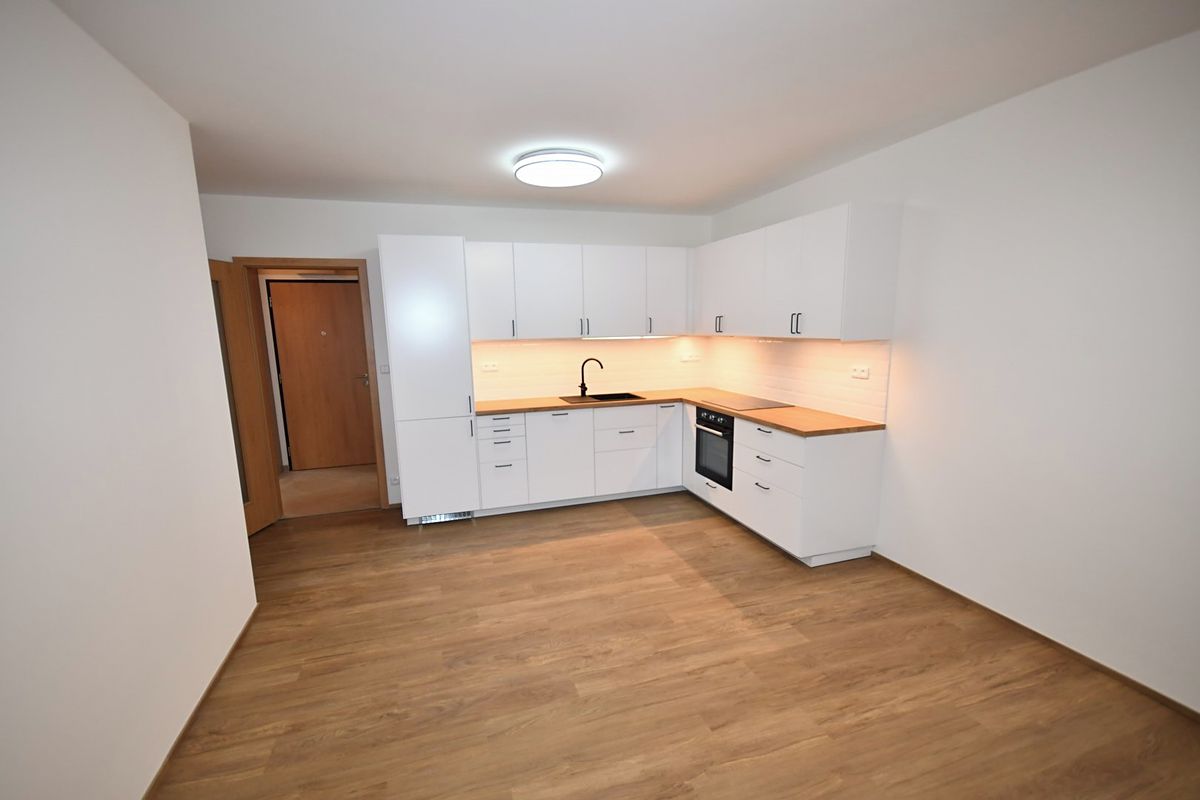 Pronájem bytu 2+kk 58 m², Praha – fotka 1 z 3