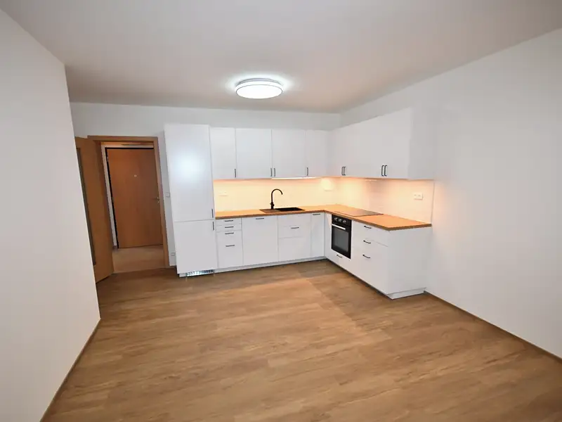 Pronájem bytu 2+kk 58 m², Praha – náhled fotky 1