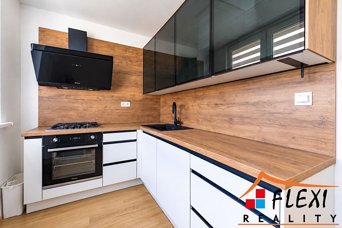 Prodej bytu 3+1 74 m², Ostrava – fotka 1 z 3