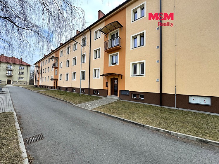 Wohnung 2+1 zur Miete, 56 m² (1 von 8)