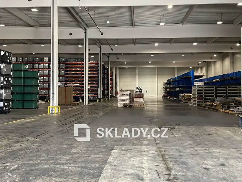 Pronájem skladového prostoru 4000 m², Zákupy – náhled fotky 2