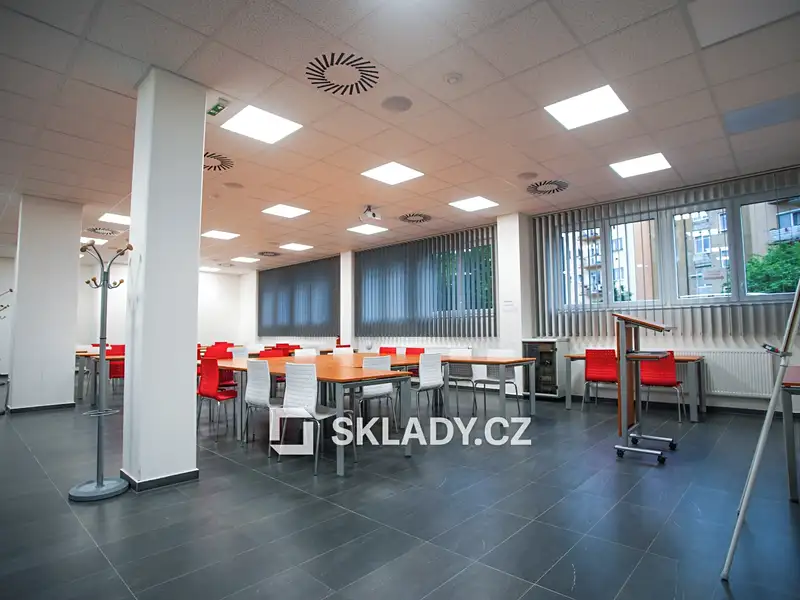 Pronájem kanceláře 50 m², Cheb – náhled fotky 2