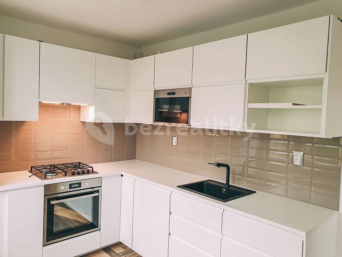 Pronájem bytu 2+1 61 m²