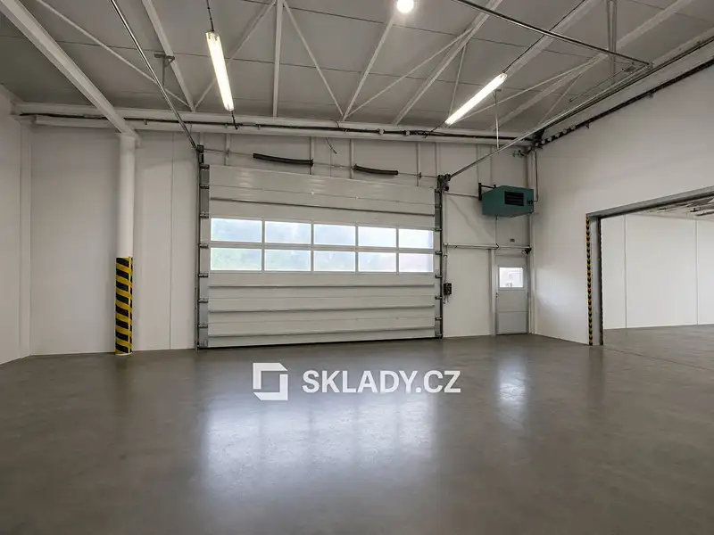 Pronájem skladového prostoru 2500 m², Smidary – náhled fotky 3
