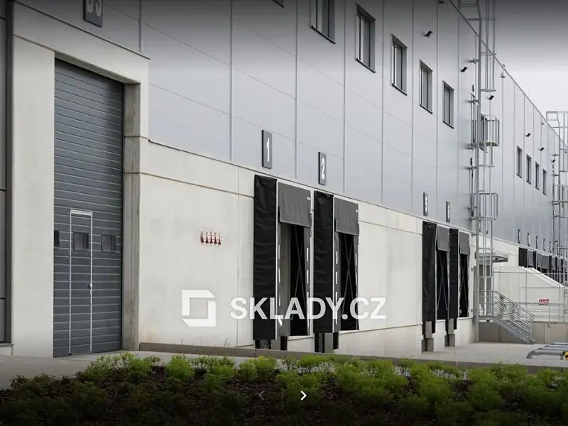 Pronájem skladového prostoru 550 m², Hradec Králové – náhled fotky 2