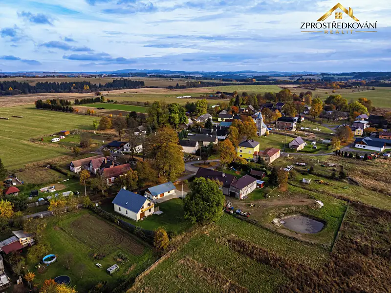 Prodej rodinného domu 146 m², pozemek 1748 m², Mnichov – náhled fotky 3