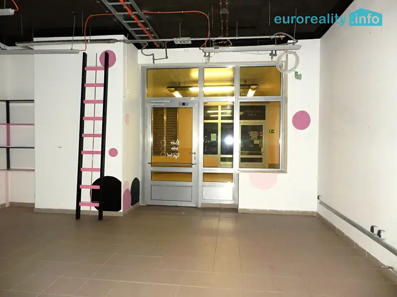 Pronájem obchodního prostoru 51 m², Praha – náhled fotky 2