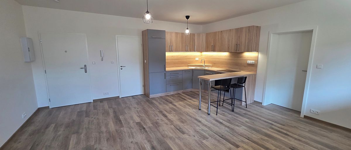Pronájem bytu 2+kk 67 m², Český Brod – fotka 1 z 3
