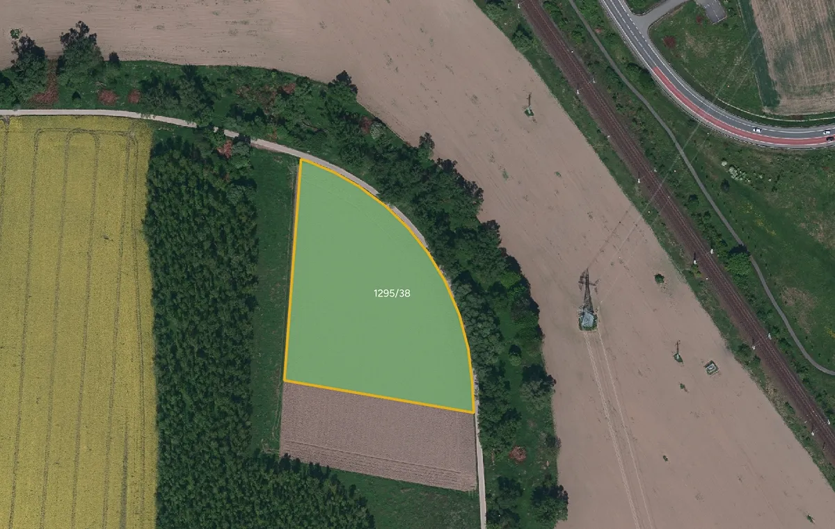 Prodej pole 5282 m²