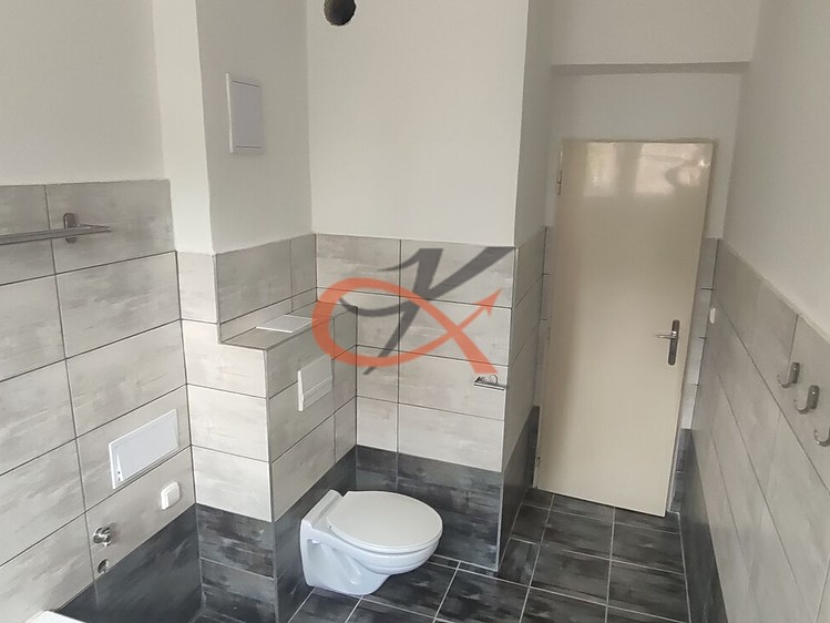 Pronájem bytu 4+1, 102 m² (10 z 15)