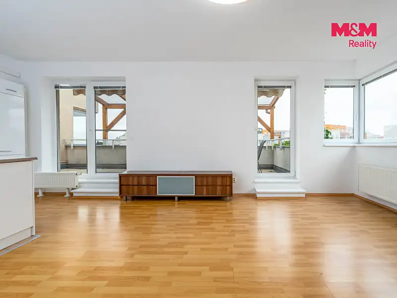 Prodej bytu 2+kk 64 m², Praha – náhled fotky 3