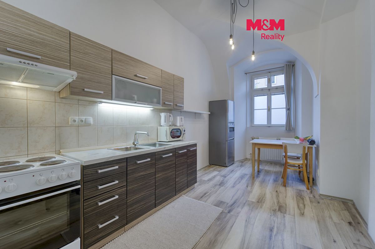Pronájem bytu 2+1 71 m², Chodová Planá – fotka 1 z 3