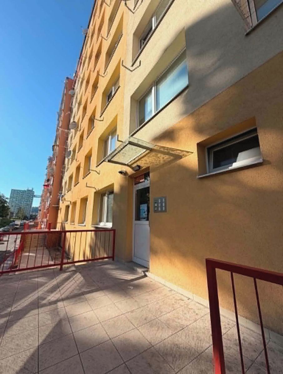 Prodej bytu 3+1 55 m², Most – fotka 1 z 3
