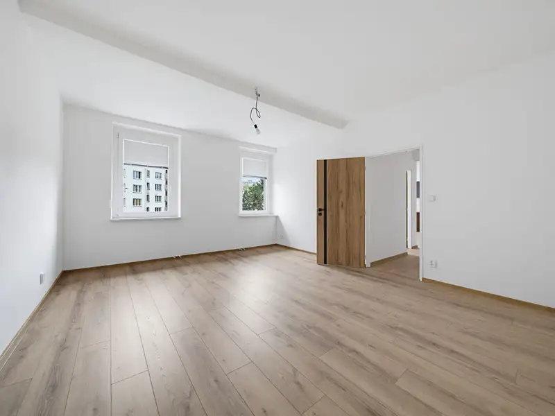 Prodej bytu 4+kk 77 m², Karlovy Vary – náhled fotky 3