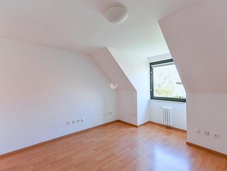 Комерційне приміщення в оренду, 417 м² (7 з 10)
