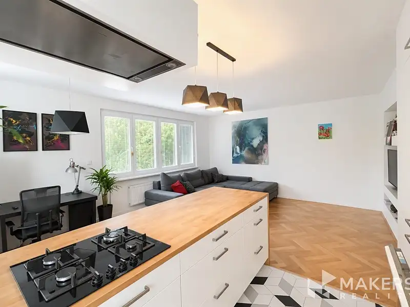 Pronájem bytu 3+kk 75 m², Praha – náhled fotky 1
