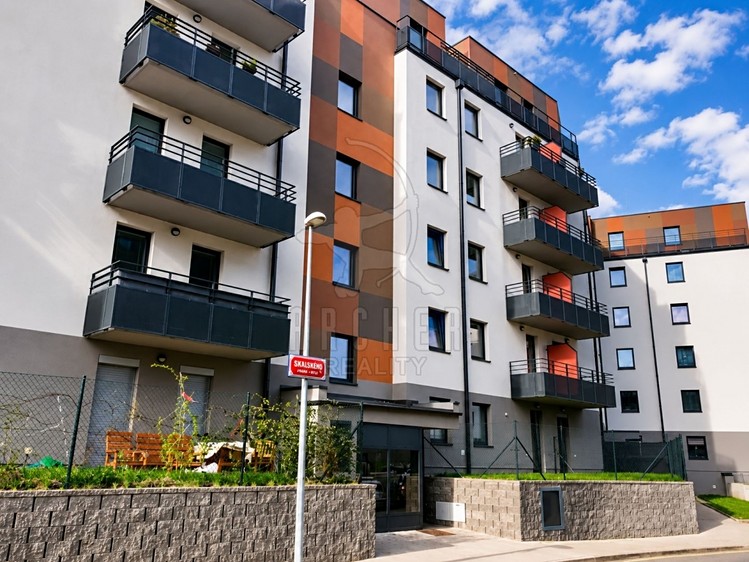 Prodej bytu 4+kk, 106 m² (1 z 13)