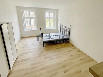 Pronájem bytu 1+1 42 m²