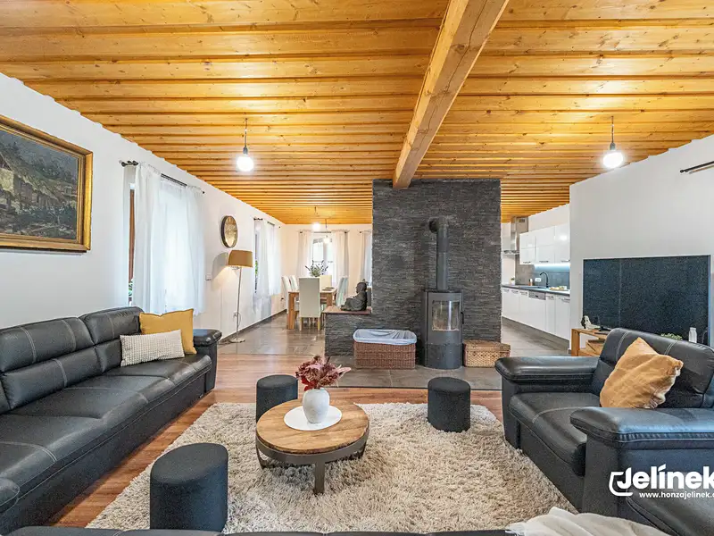 Prodej rodinného domu 167 m², pozemek 2511 m², Polička – náhled fotky 2