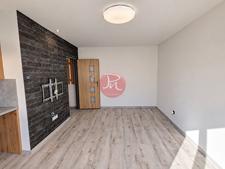 Prodej bytu 1+kk, 25 m² (8 z 21)