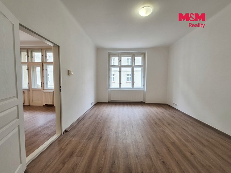 Pronájem bytu 2+kk, 48 m² (8 z 29)