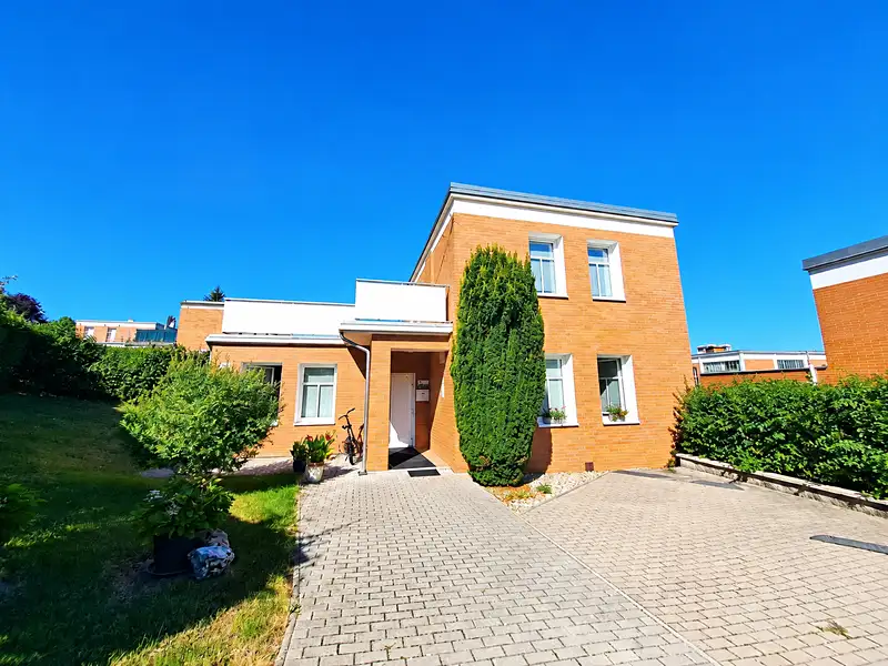 Pronájem kanceláře 180 m², Zlín – náhled fotky 3