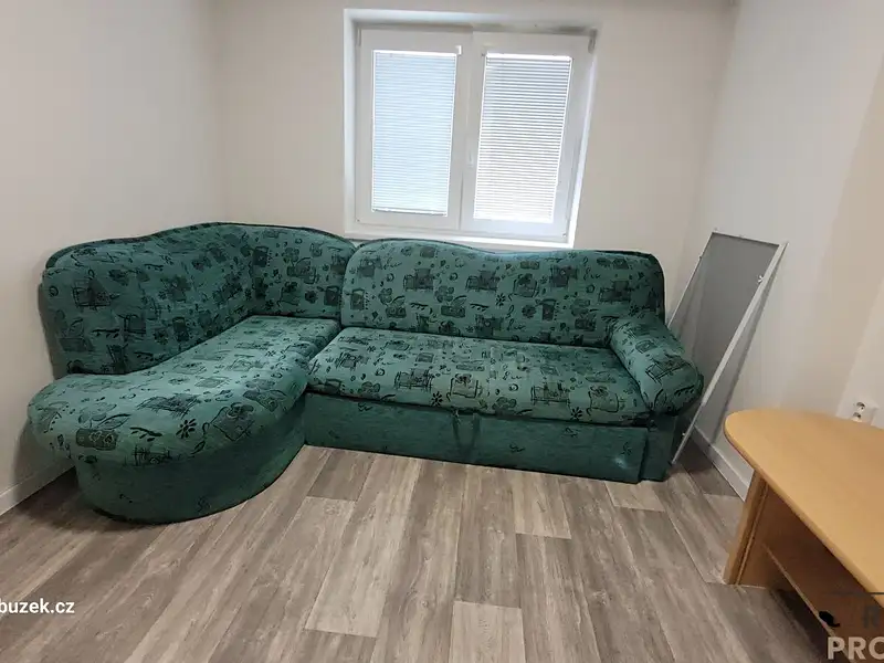 Pronájem bytu 1+kk 25 m², Vyškov – náhled fotky 2