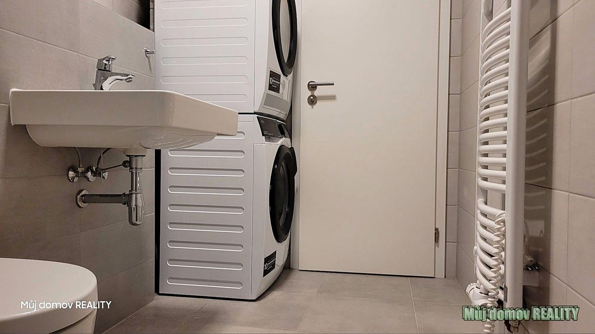 Pronájem bytu 1+kk 36 m² – fotografie 4