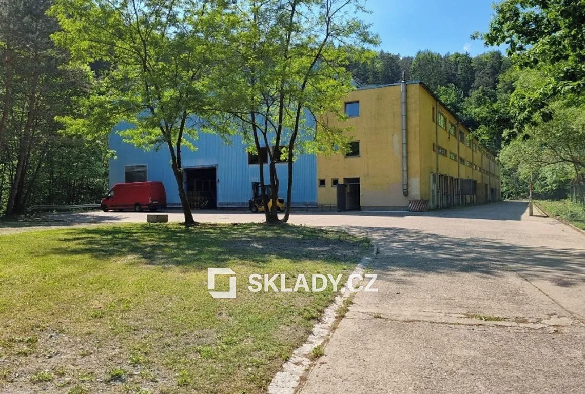 Pronájem skladového prostoru 500 m²