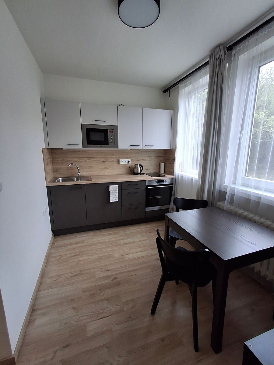 Prodej bytu 1+1 31 m², Praha – fotka 1 z 3