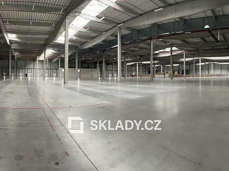 Pronájem skladového prostoru 18000 m², Velká Bíteš – náhled fotky 2
