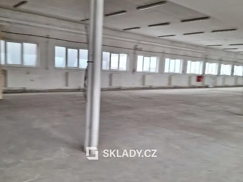 Pronájem skladového prostoru 800 m², Karlovy Vary – náhled fotky 3