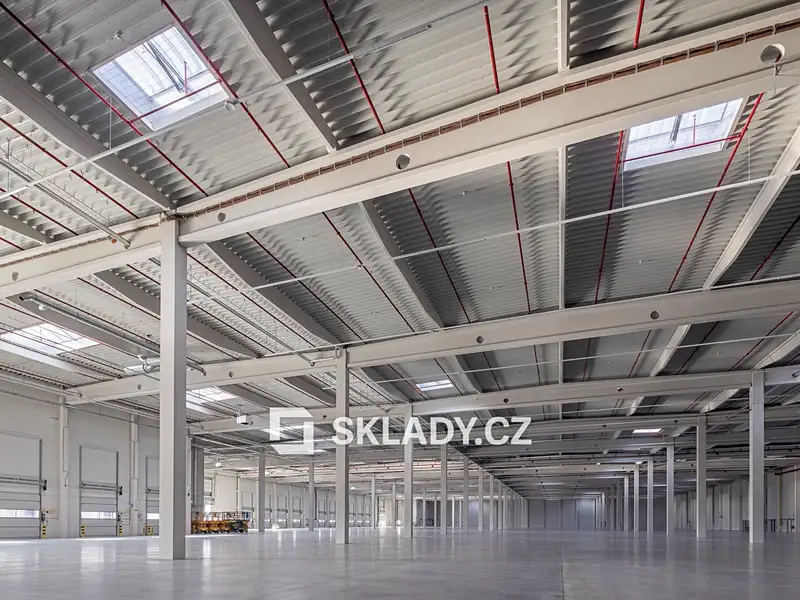 Pronájem skladového prostoru 5000 m², Bílina – náhled fotky 2