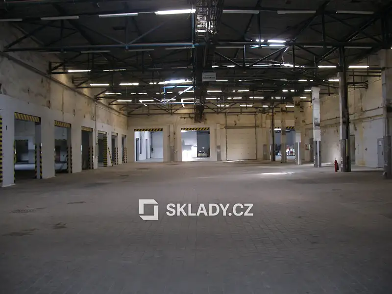 Pronájem skladového prostoru 7000 m², Chomutov – náhled fotky 2