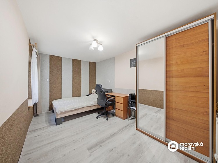 Prodej domu, 121 m² (23 z 46)