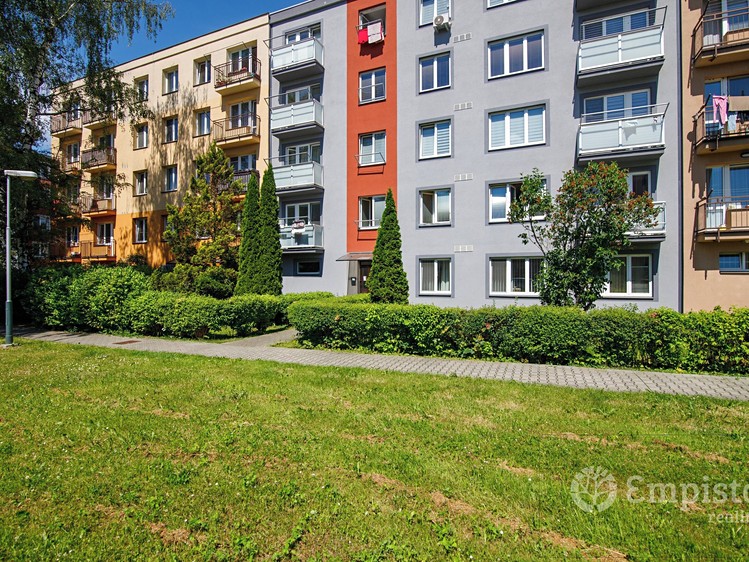 Prodej bytu 2+1, 53 m² (1 z 14)