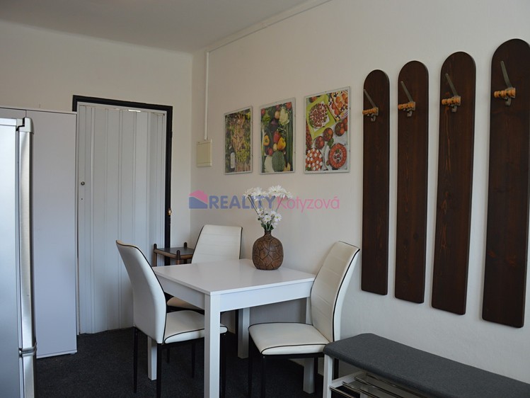 Prodej bytu 2+1, 58 m² (9 z 20)